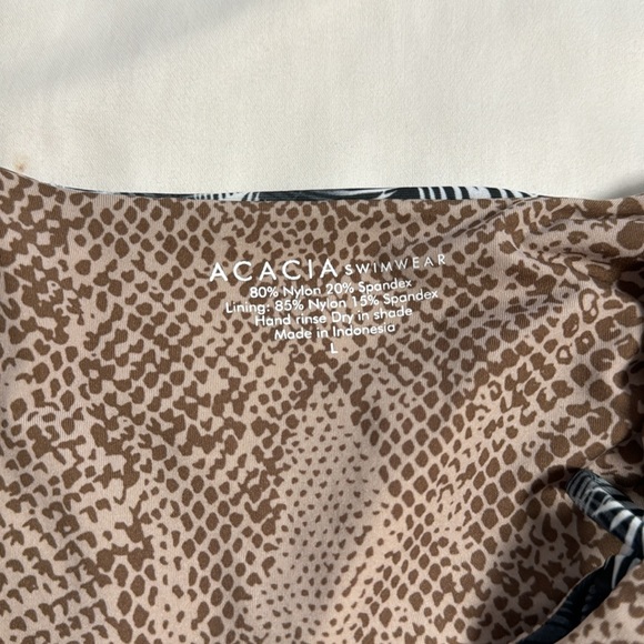 Acacia Hideaways (L) Night Palm - Picture 3 of 6